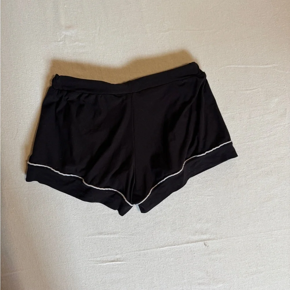 Pajama Girl Size Large Black Shorts‎